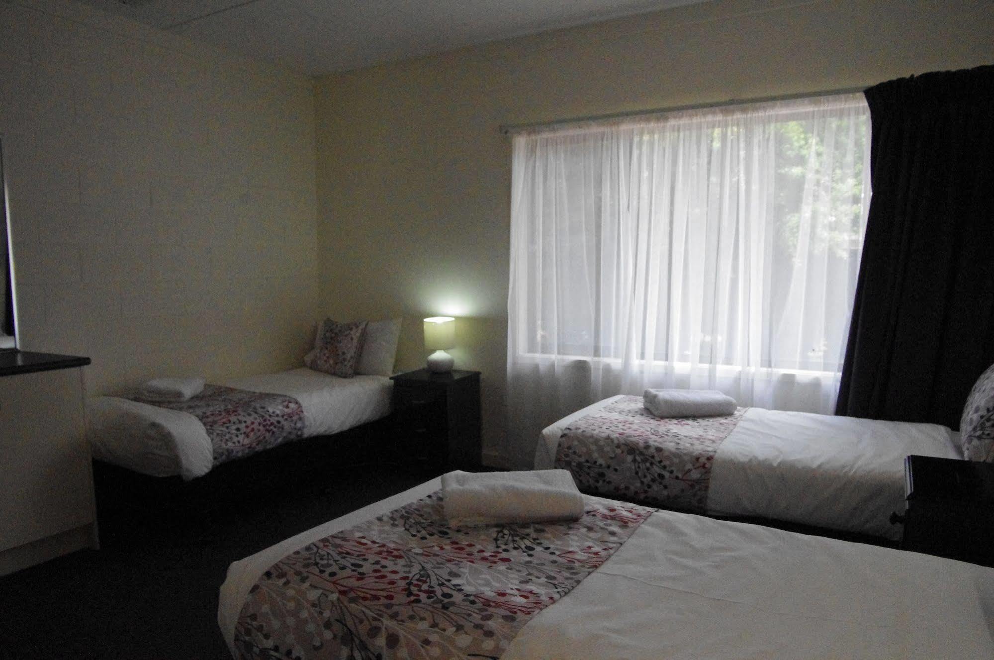Lakeside Motel Hamilton